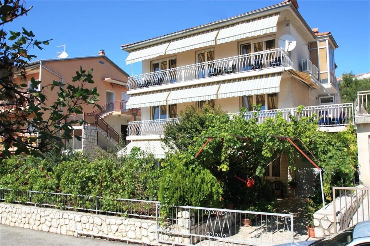 Four-Bedroom Apartment In Crikvenica II Exterior foto