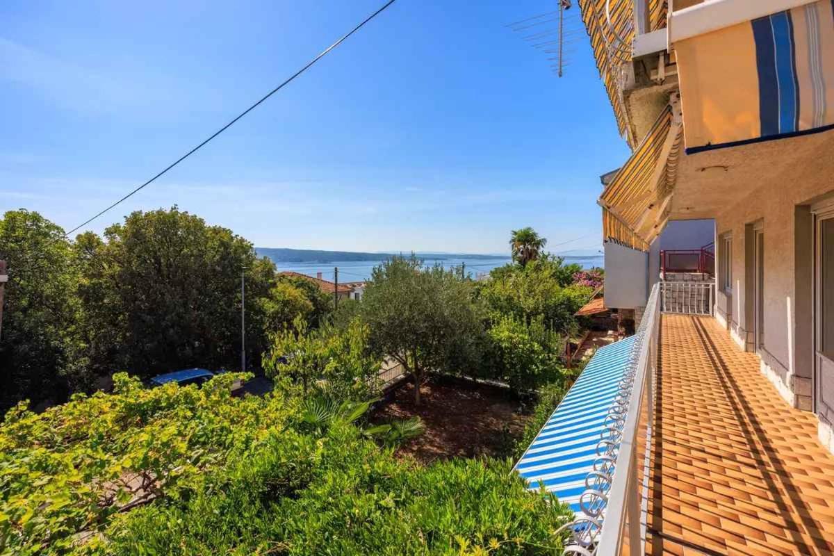 Four-Bedroom Apartment In Crikvenica II Exterior foto