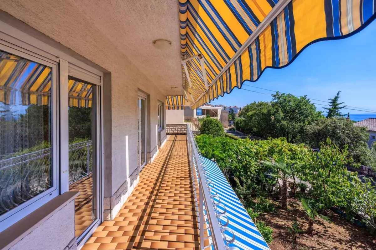 Four-Bedroom Apartment In Crikvenica II Exterior foto
