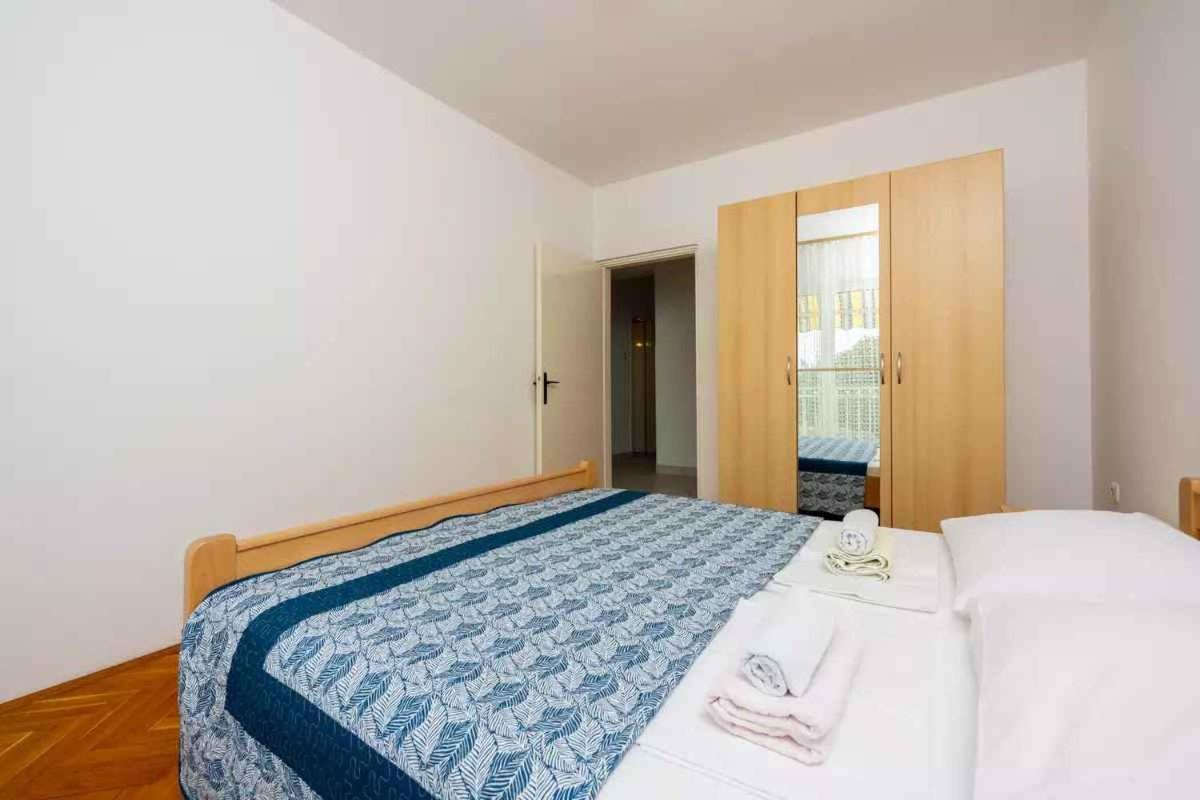 Four-Bedroom Apartment In Crikvenica II Exterior foto