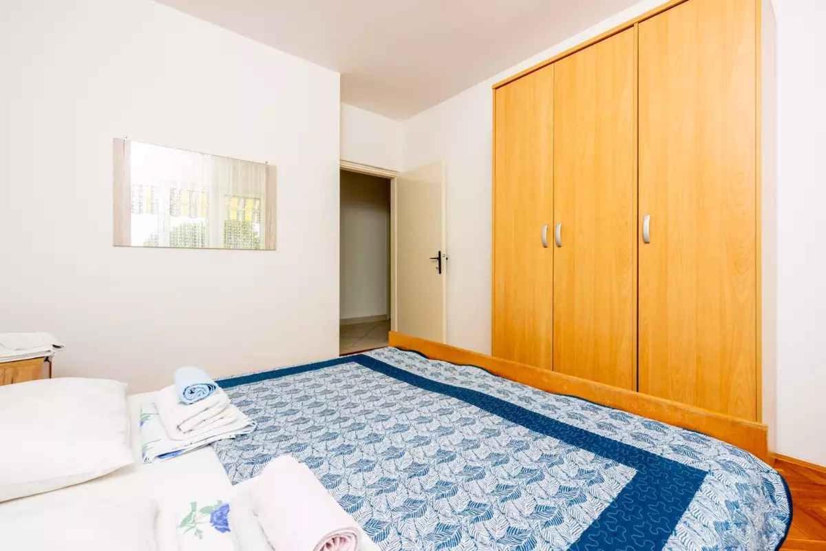 Four-Bedroom Apartment In Crikvenica II Exterior foto